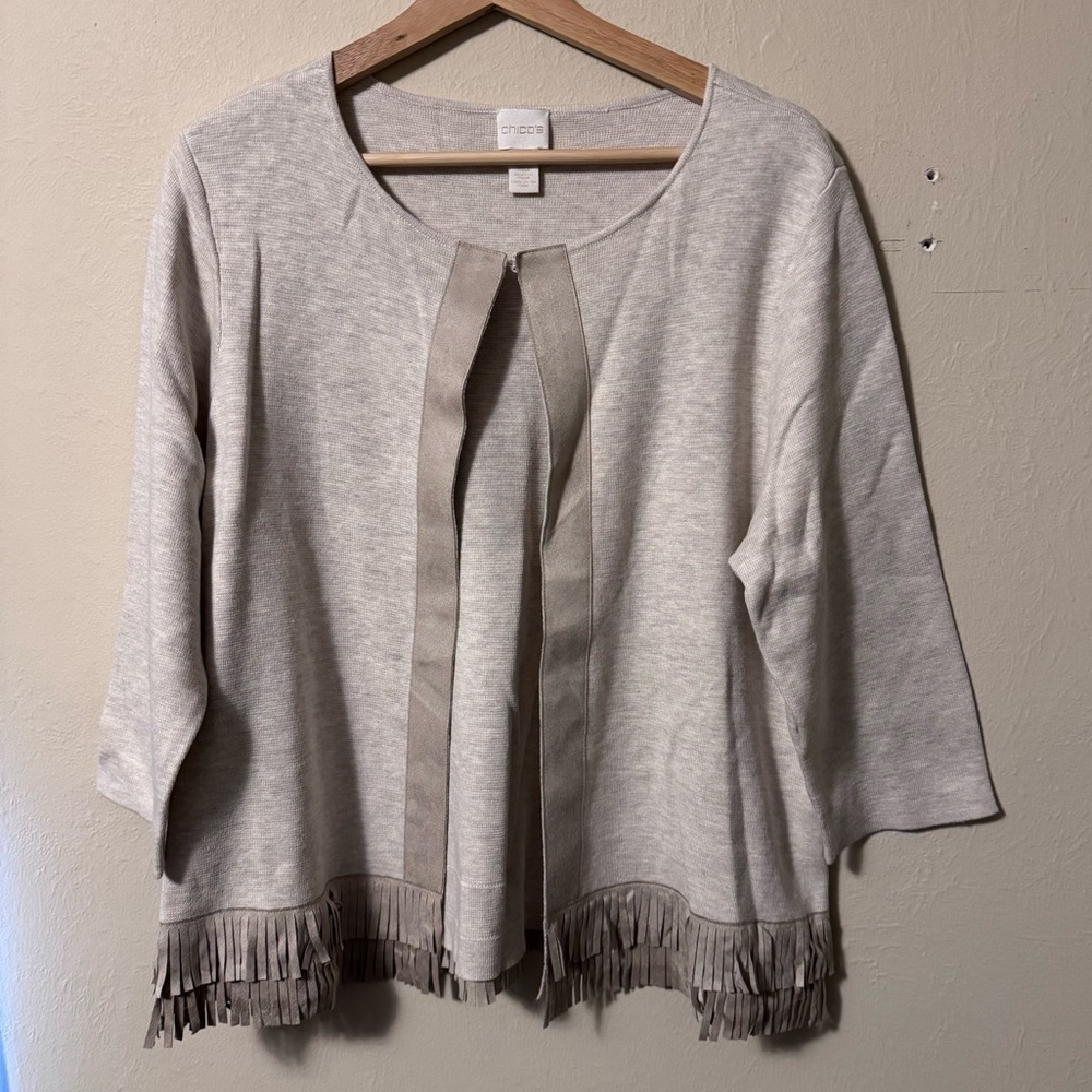 Chicos womans oatmeal color fringe hem sweater Size 3 or XL